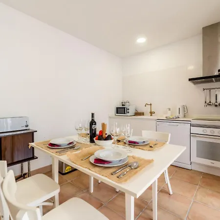 Monjo By Interhome *